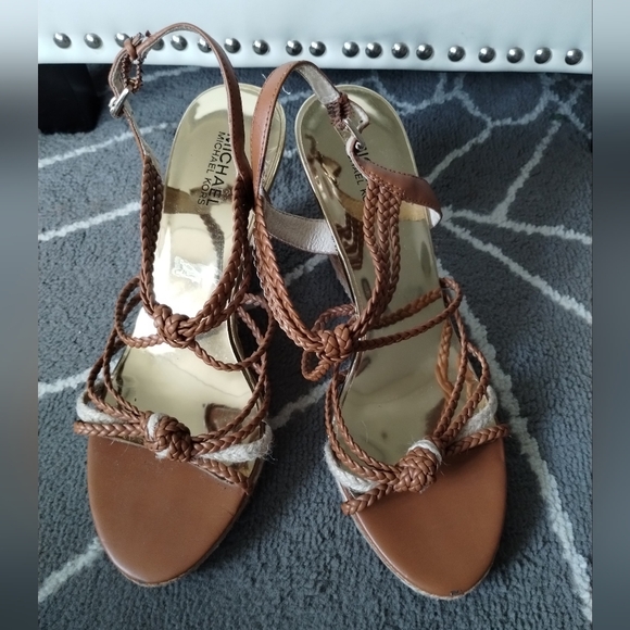 Michael Kors Summer Wedge Espadrilles in Box - Picture 8 of 11